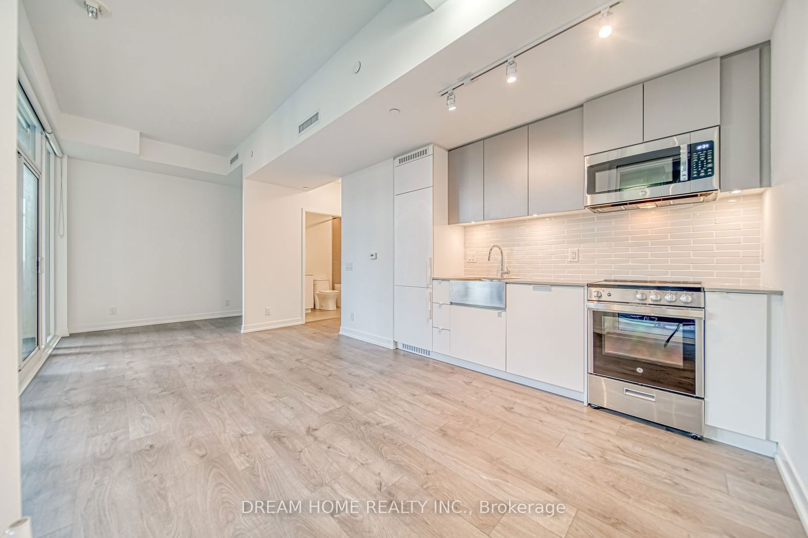 270 Dufferin St, unit 416 for rent - image #12