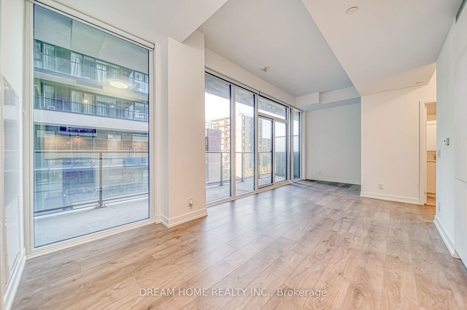 270 Dufferin St, unit 416 for rent - image #16