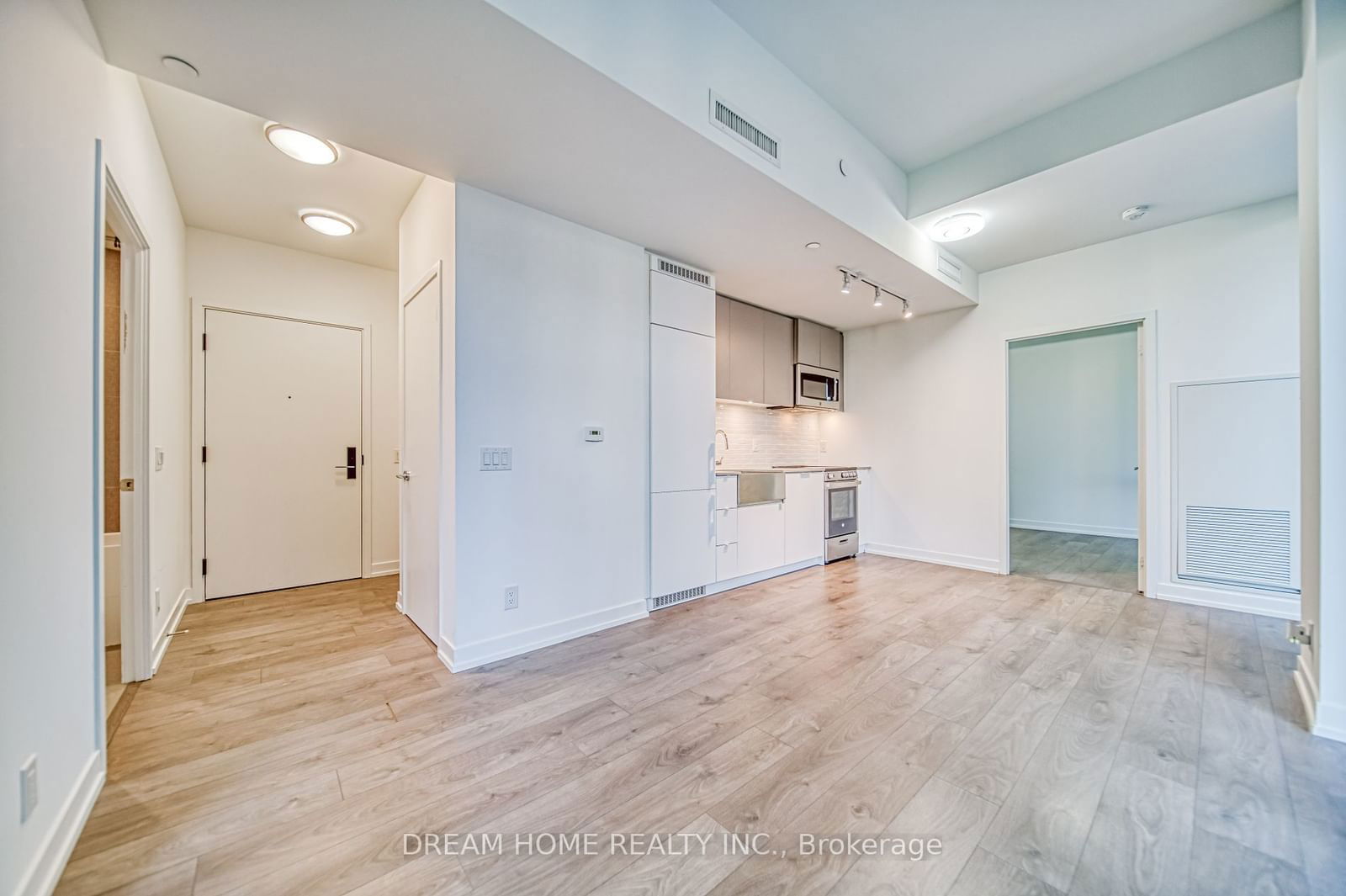 270 Dufferin St, unit 416 for rent - image #7