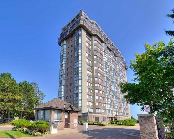 880 Dundas St W, unit 202 for sale - image #1