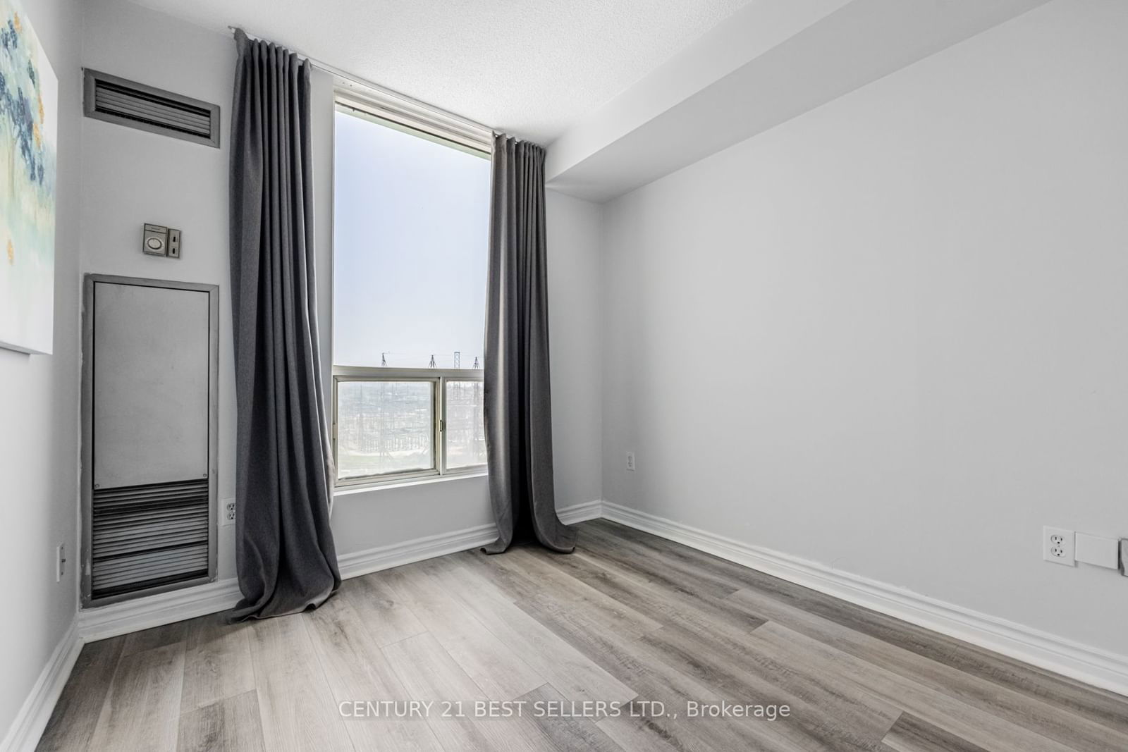 101 Subway Cres, unit 908 for sale - image #18