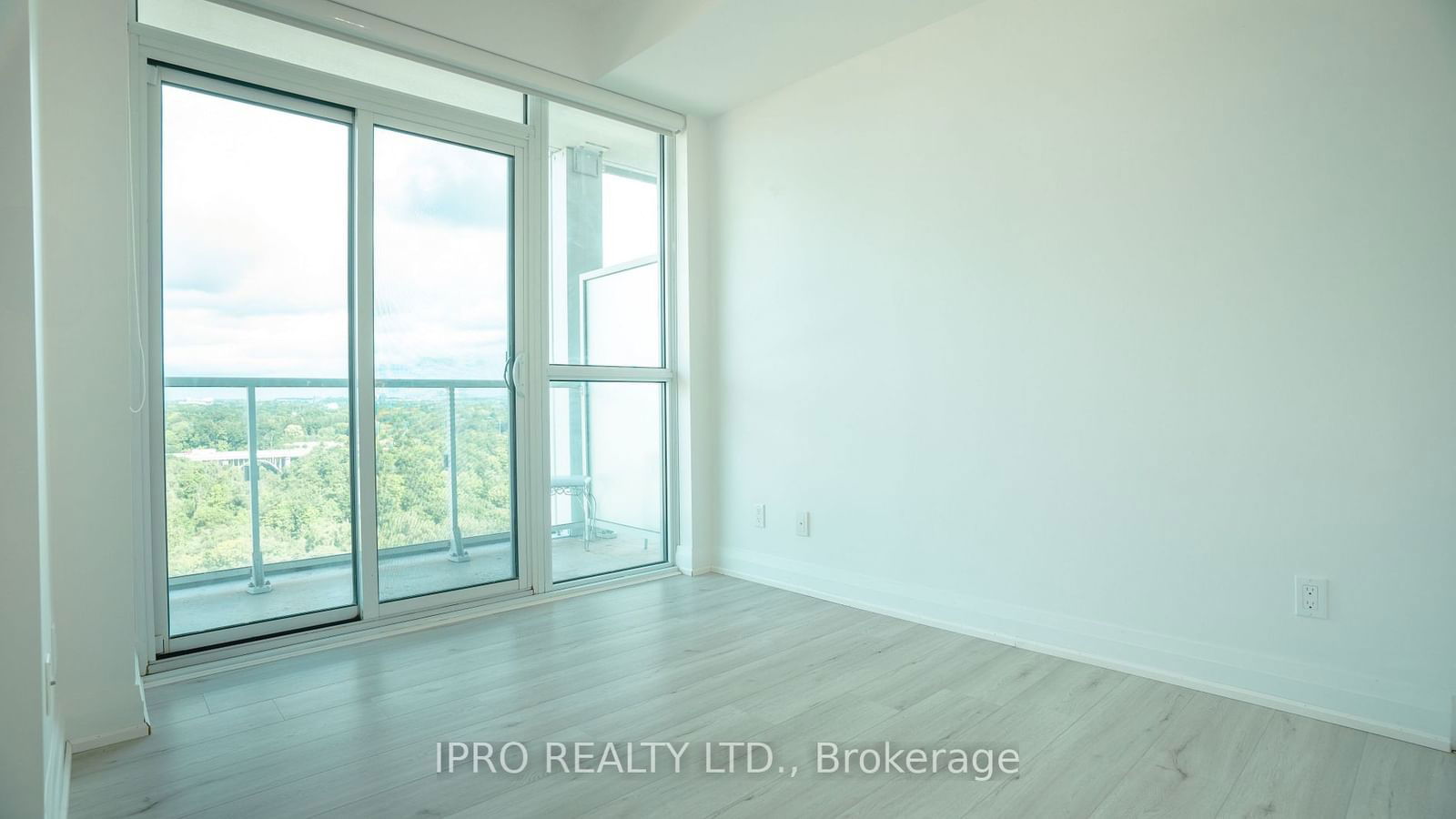 65 Speers Rd, unit 1611 for sale - image #21