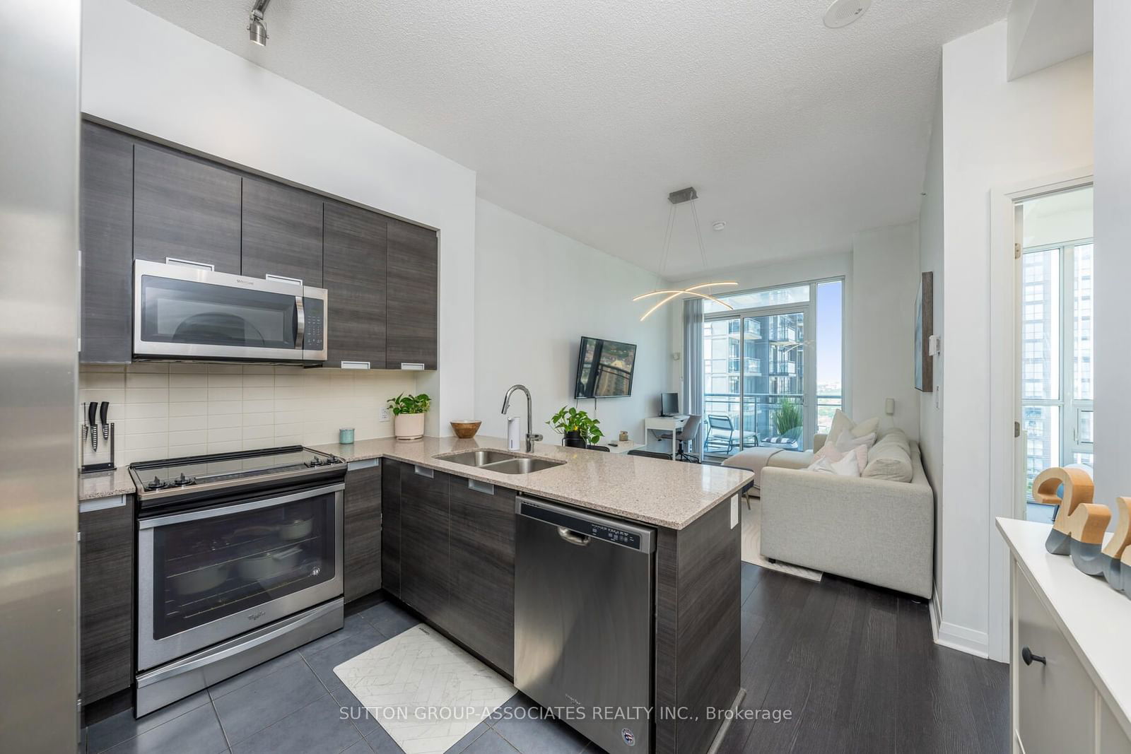 5025 Four Springs Ave, unit 1801 for sale - image #14