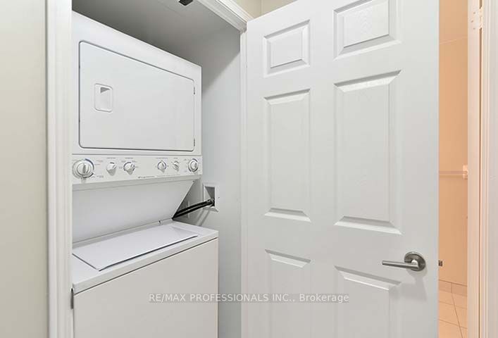 3 Michael Power Pl, unit 402 for sale - image #20