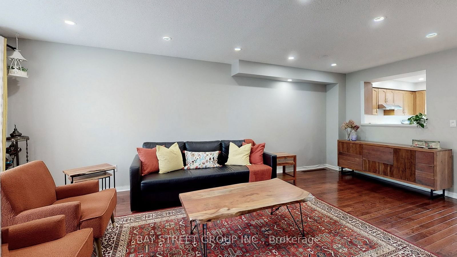 80 Acorn Pl, unit 202 for sale - image #8