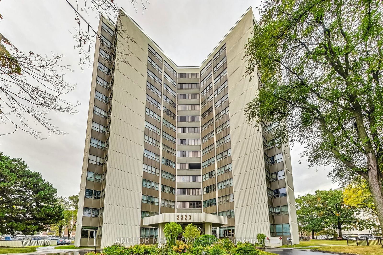 2323 Confederation Pkwy, unit 1105 for sale