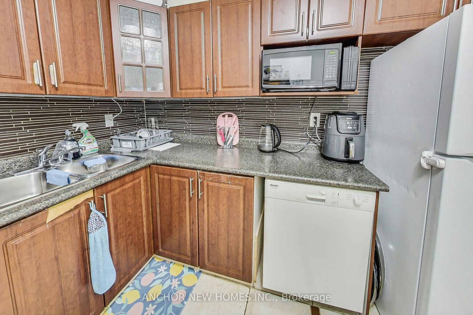 2323 Confederation Pkwy, unit 1105 for sale