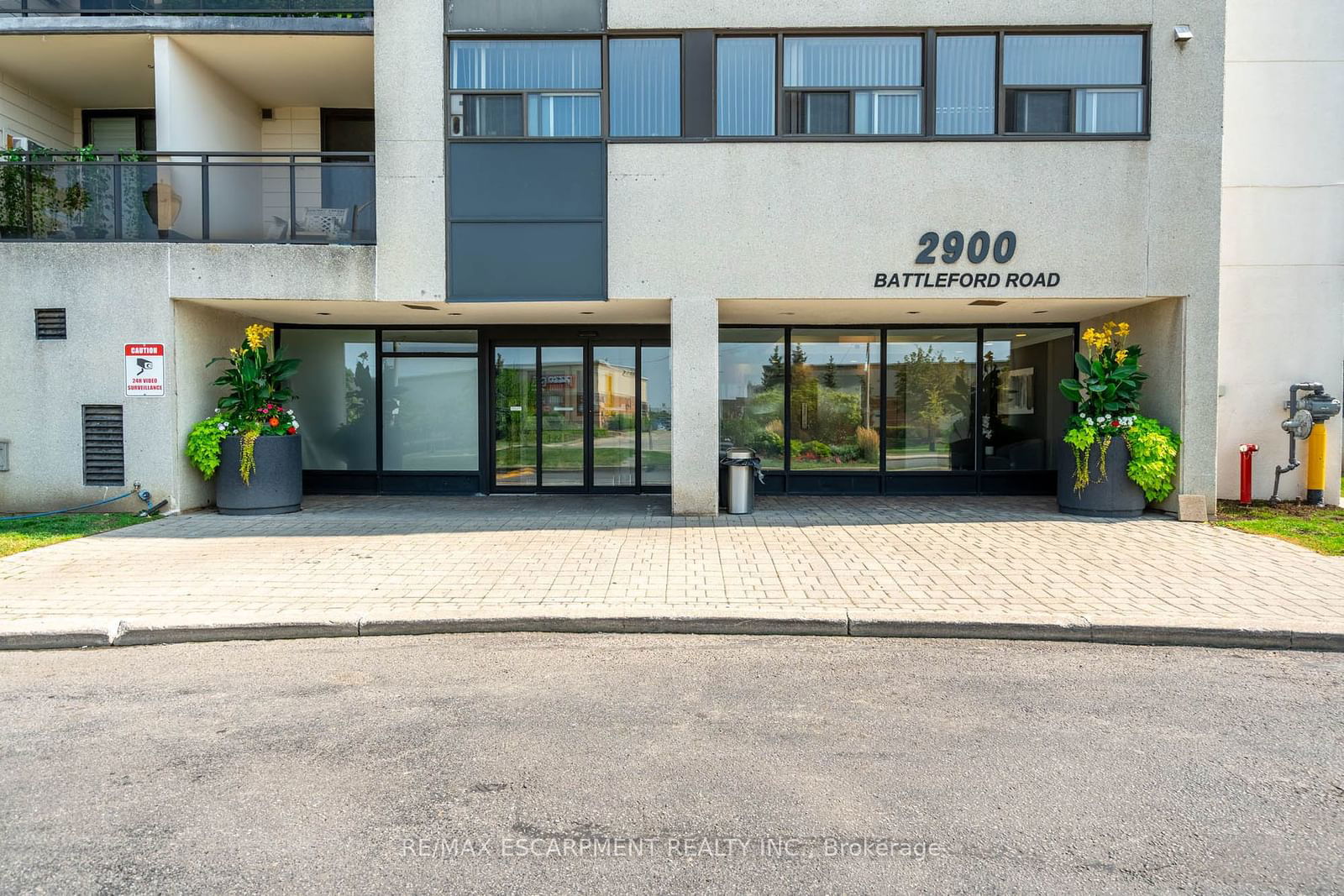 2900 Battleford Rd, unit 504 for sale - image #2