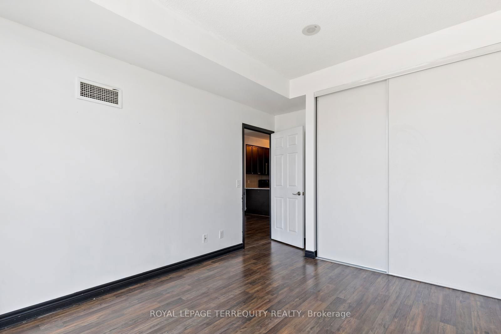 339 Rathburn Rd W, unit 1702 for sale - image #13