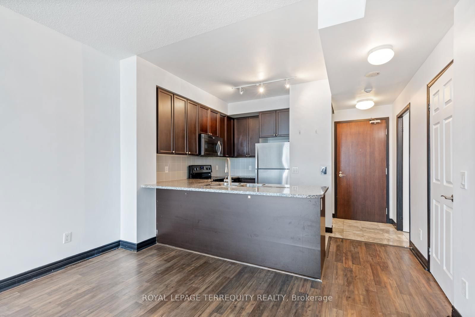 339 Rathburn Rd W, unit 1702 for sale - image #16