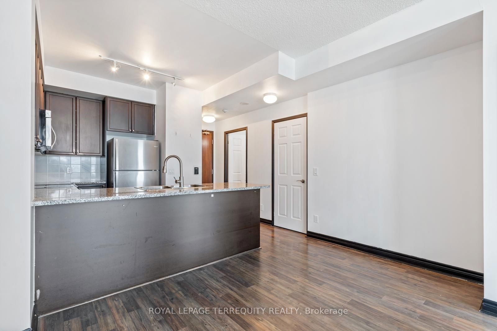 339 Rathburn Rd W, unit 1702 for sale - image #18