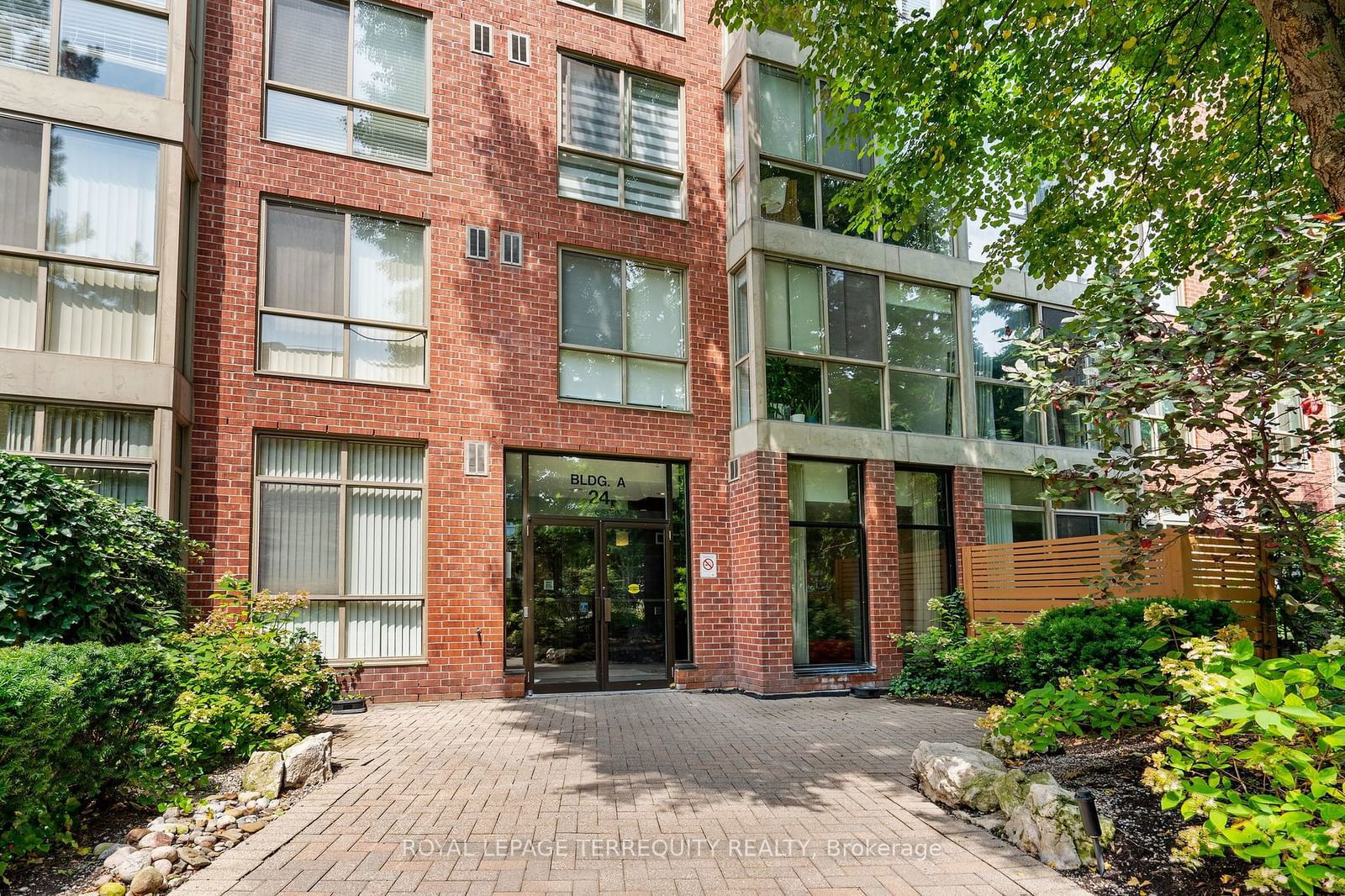 24 Southport St, unit 453 for sale - image #25