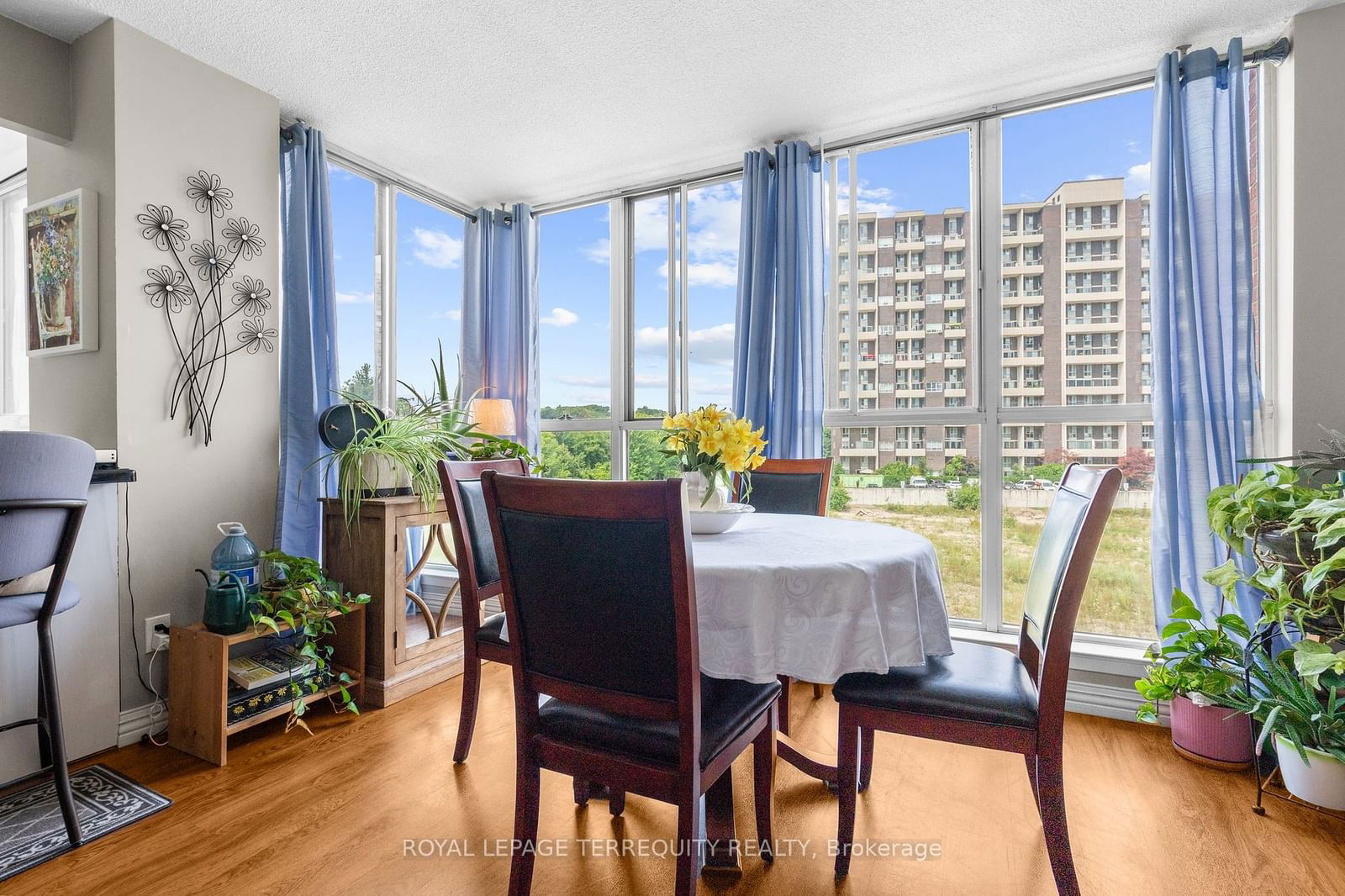 24 Southport St, unit 453 for sale - image #9