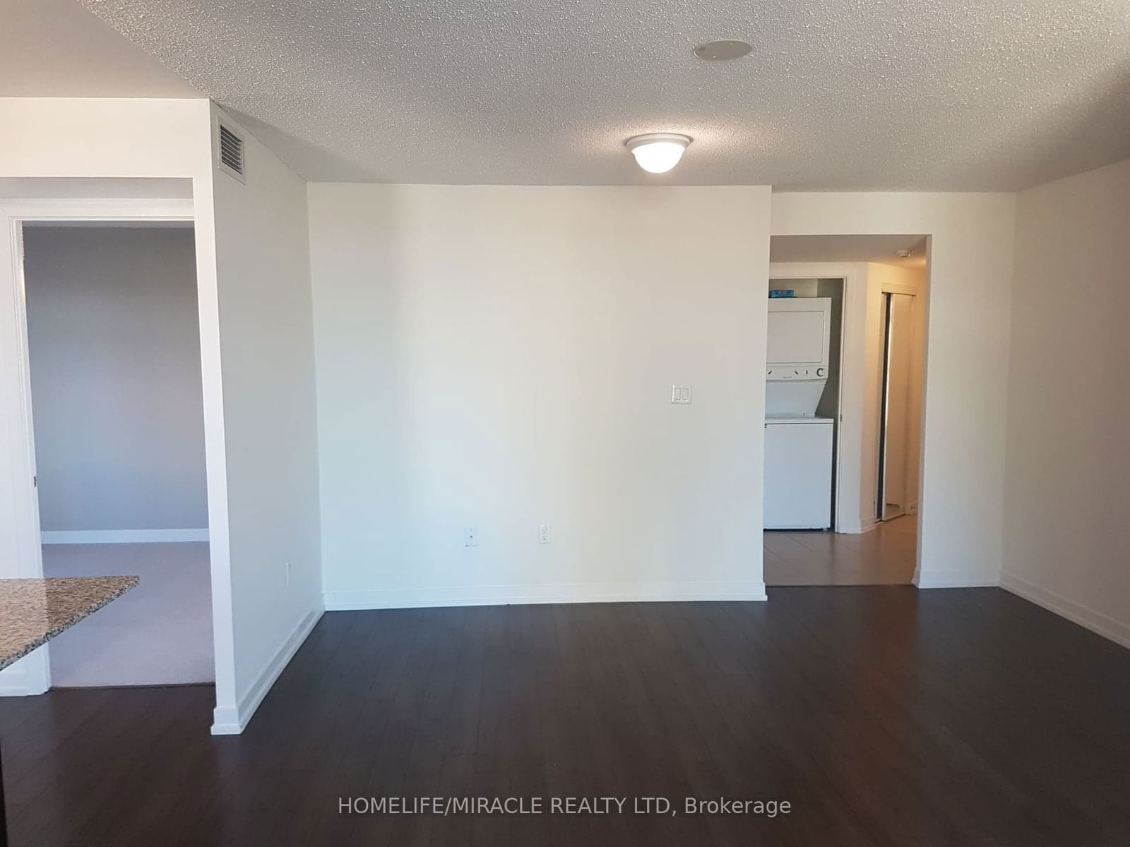 816 Lansdowne Ave, unit 423 for rent