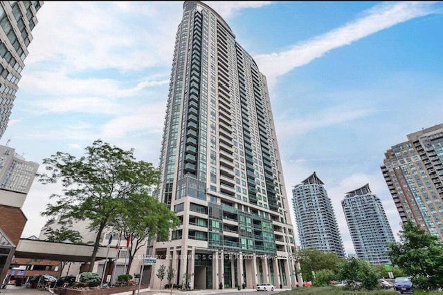 208 Enfield Pl, unit 3303 for sale - image #1