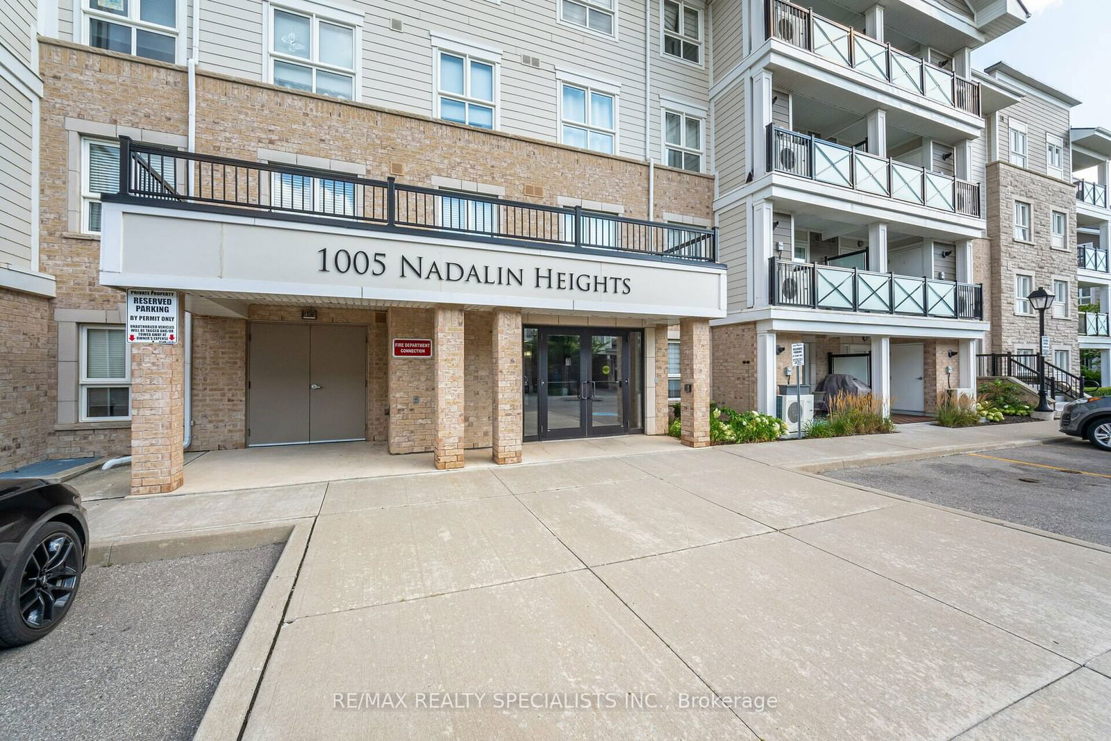 1005 Nadalin Heights, unit 411 for sale - image #2