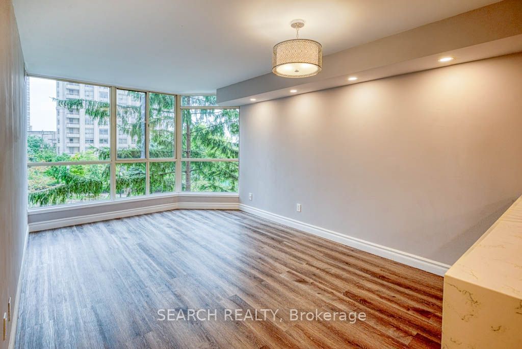 55 Kingsbridge Garden Circ, unit 313 for rent - image #20