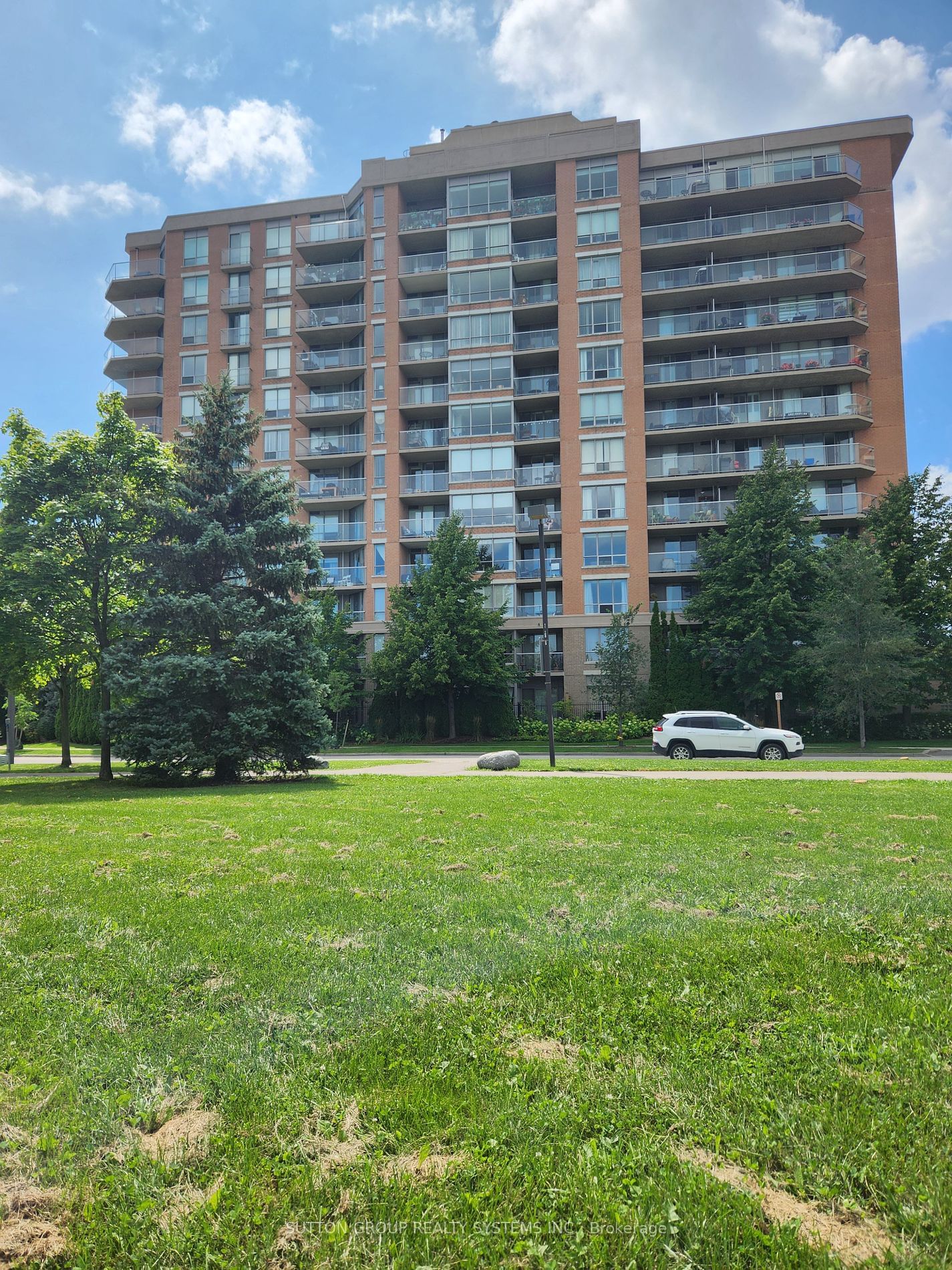 1140 Parkwest Pl, unit 809 for rent - image #1