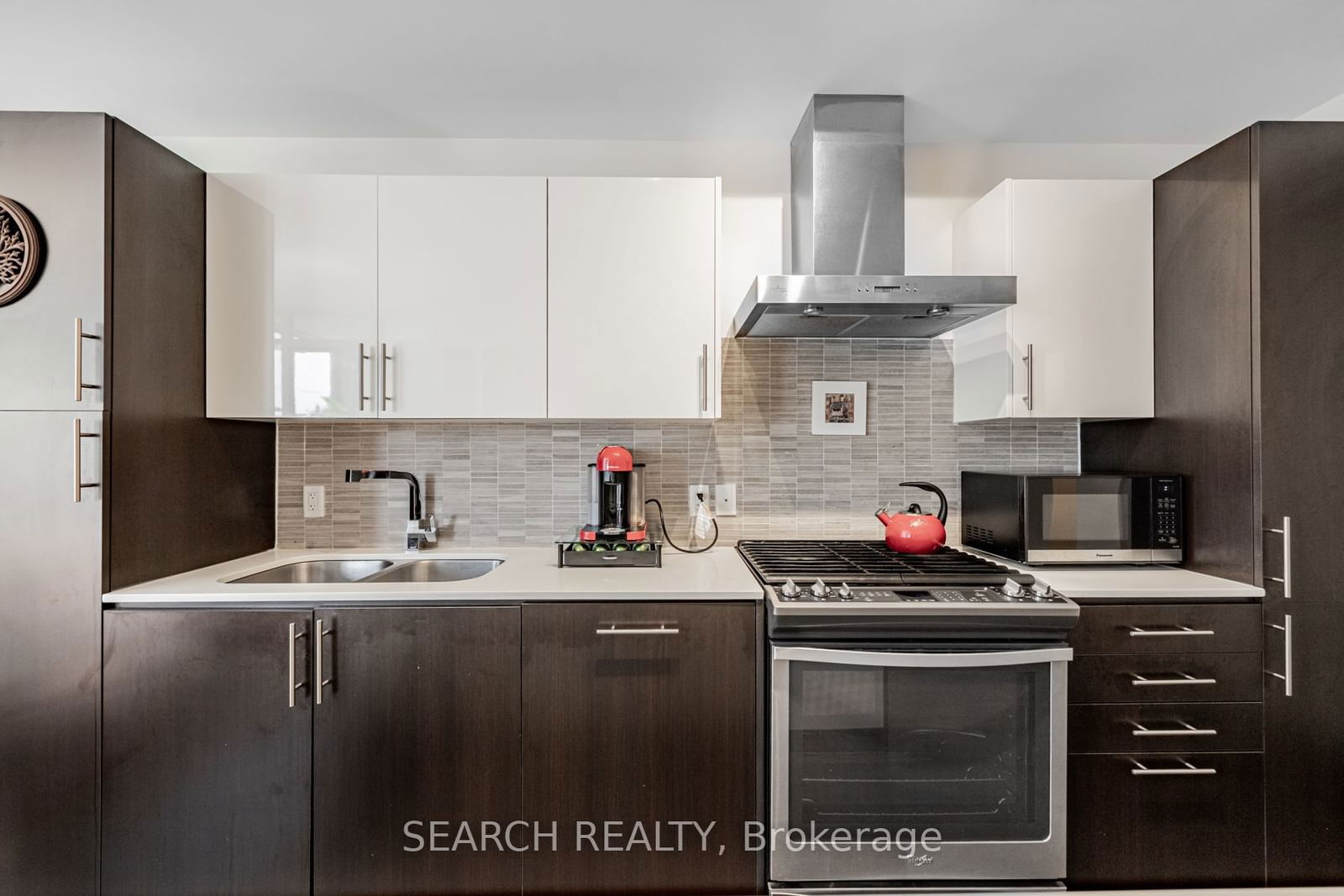 36 Howard Park Ave, unit 303 for sale - image #7