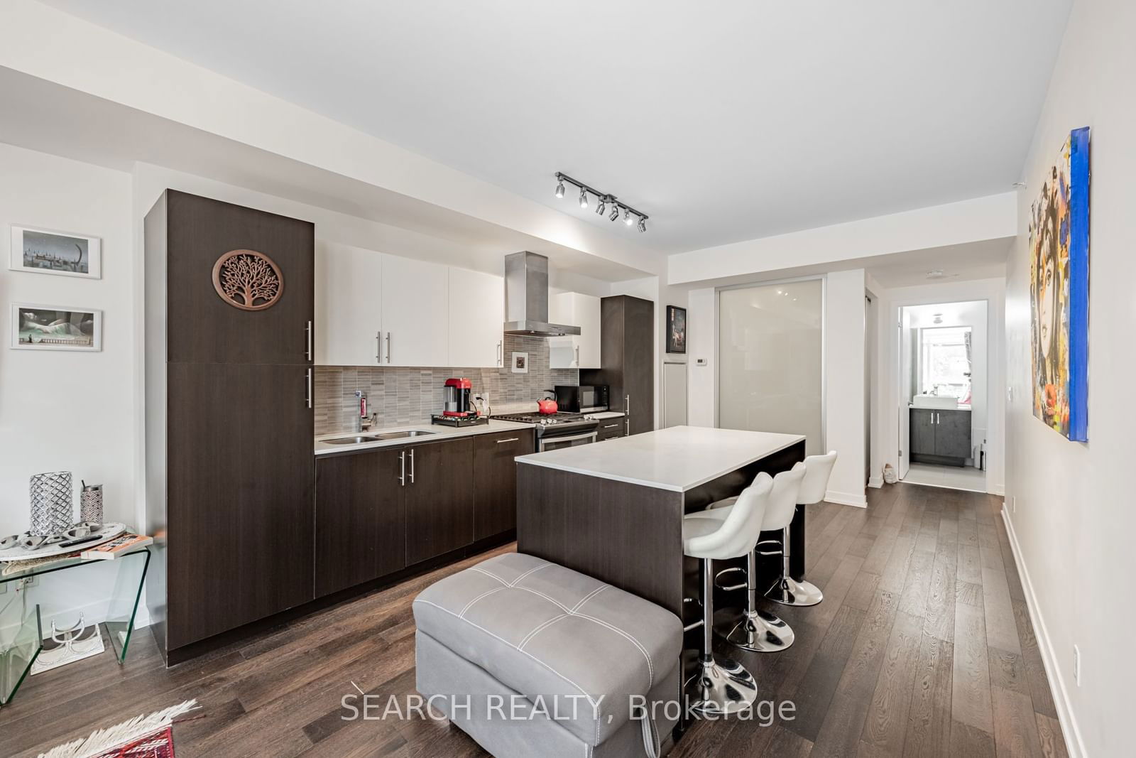 36 Howard Park Ave, unit 303 for sale - image #8