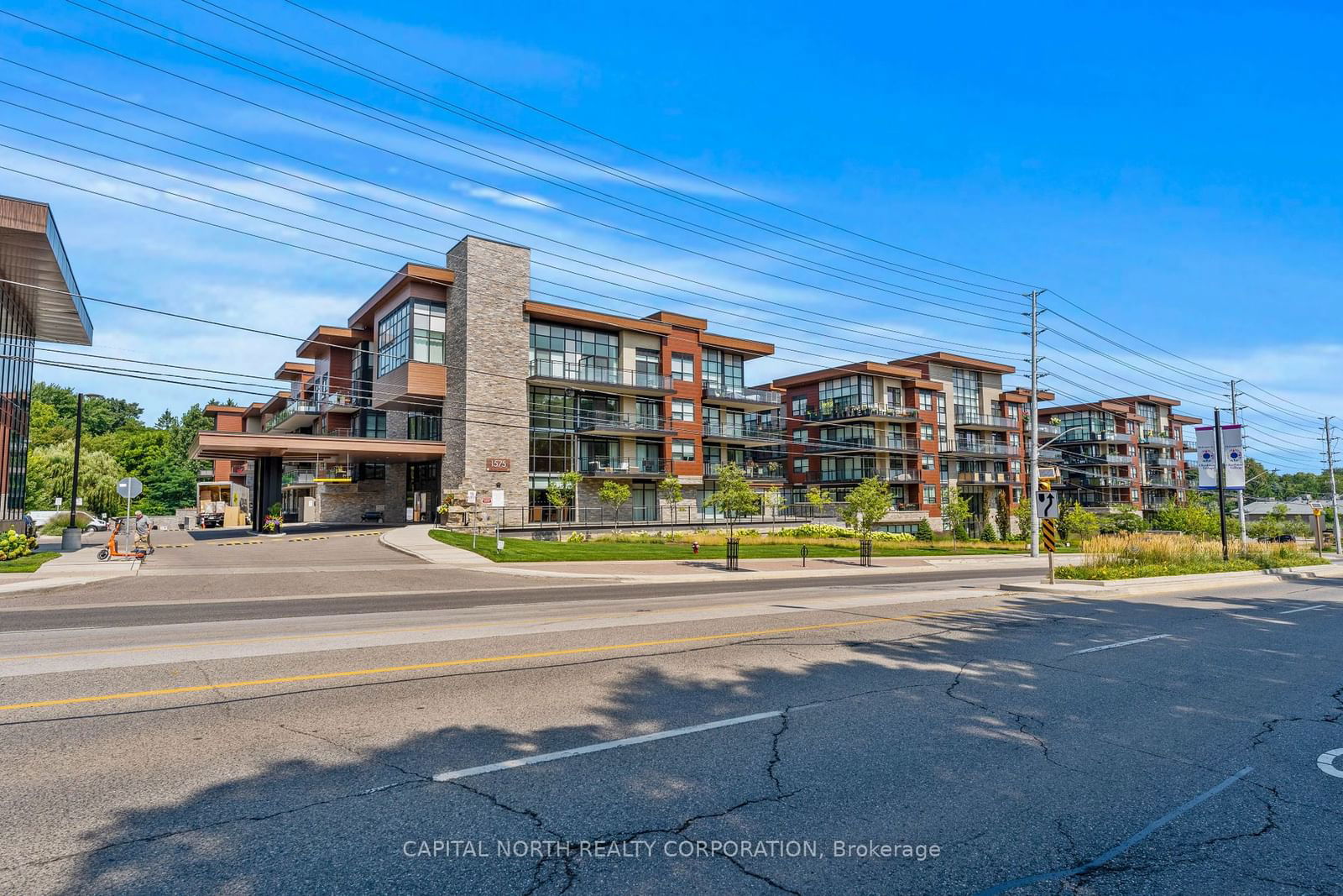 1575 Lakeshore Rd W, unit 270 for sale - image #3