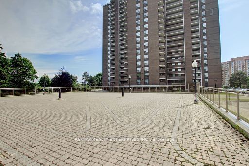 1515 Lakeshore Rd E, unit 208 for sale