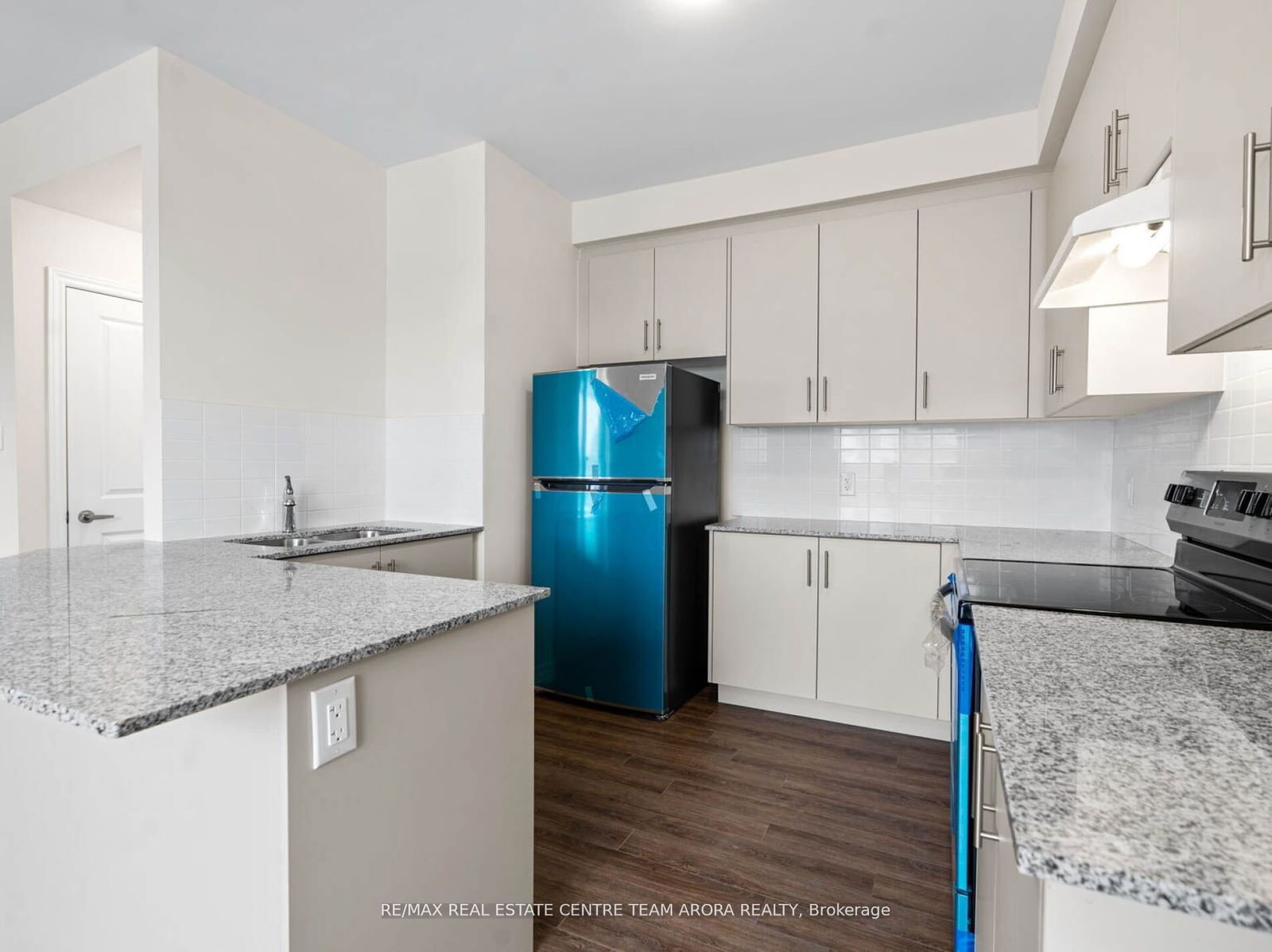 45 Knotsberry Circ, unit 47 for sale - image #8