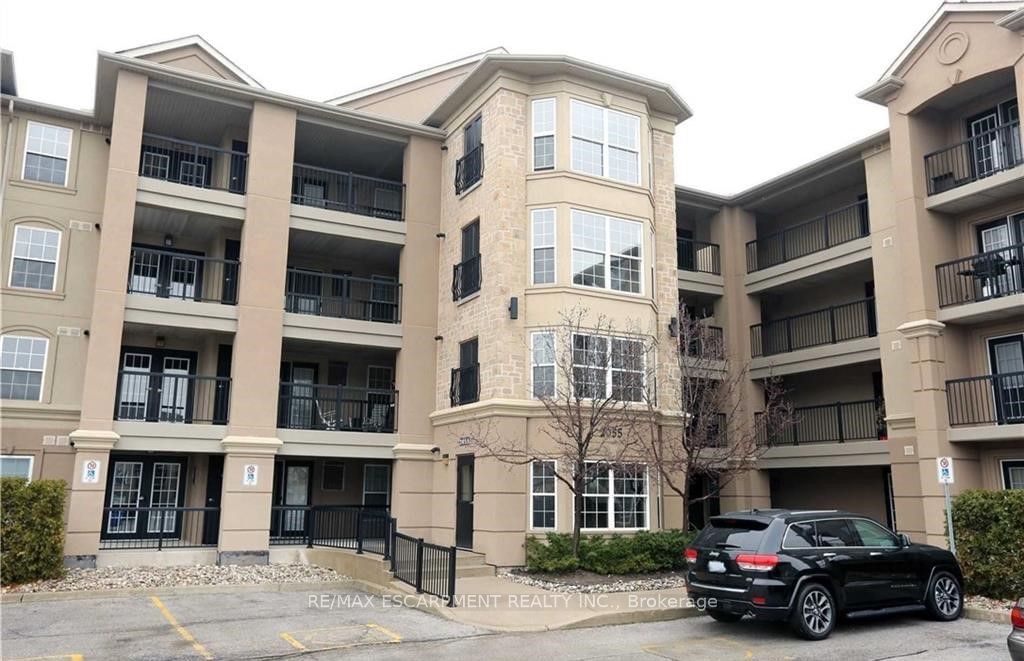 2055 Appleby Line, unit 401 for rent - image #2