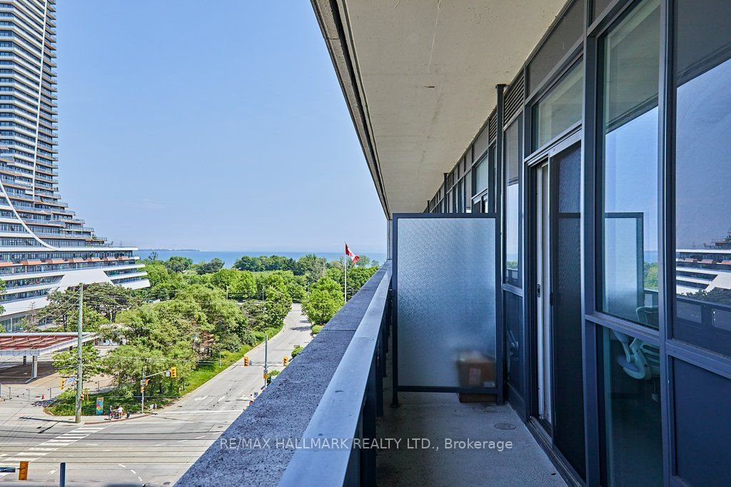 2200 Lake Shore Blvd W, unit 816 for sale