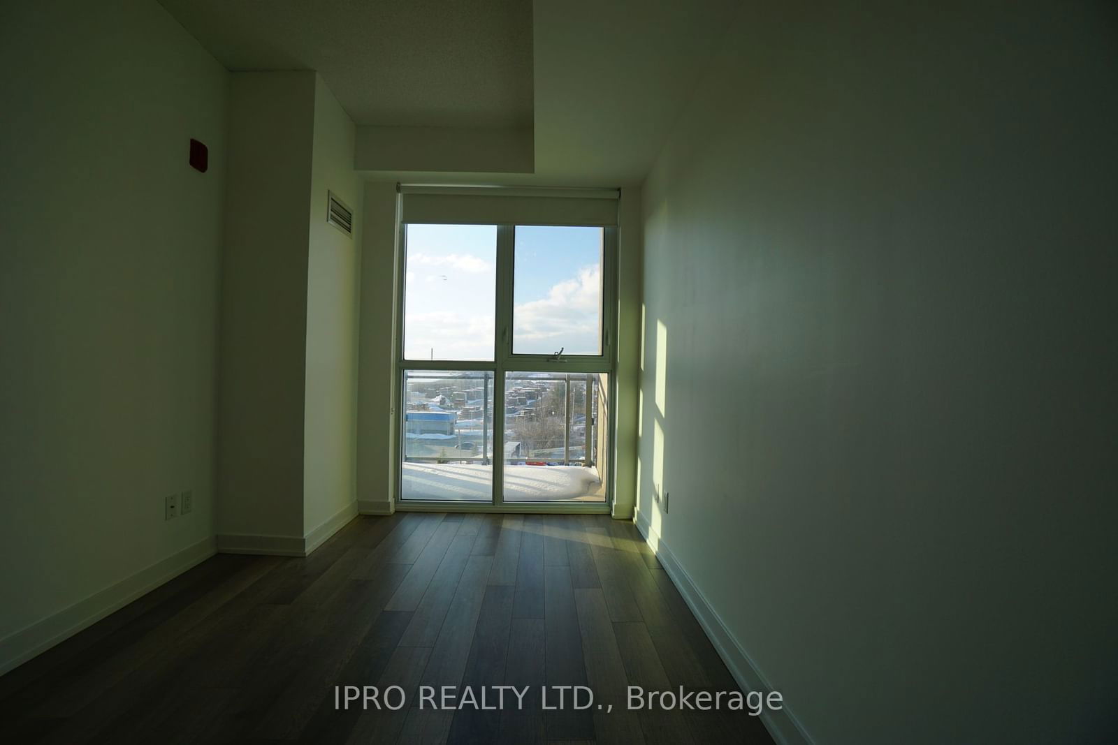 5240 Dundas St, unit B609 for rent - image #16