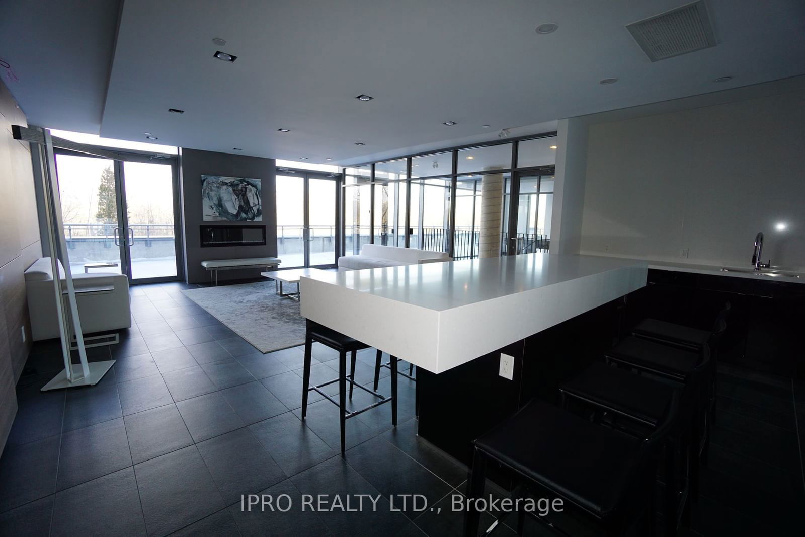 5240 Dundas St, unit B609 for rent - image #26