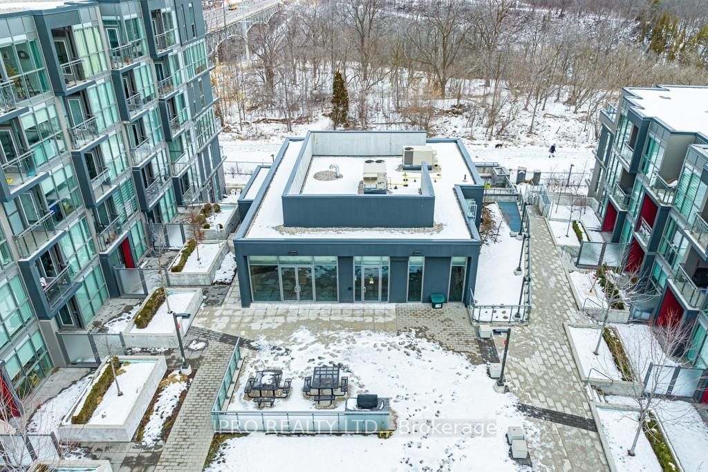 5240 Dundas St, unit B609 for rent - image #29