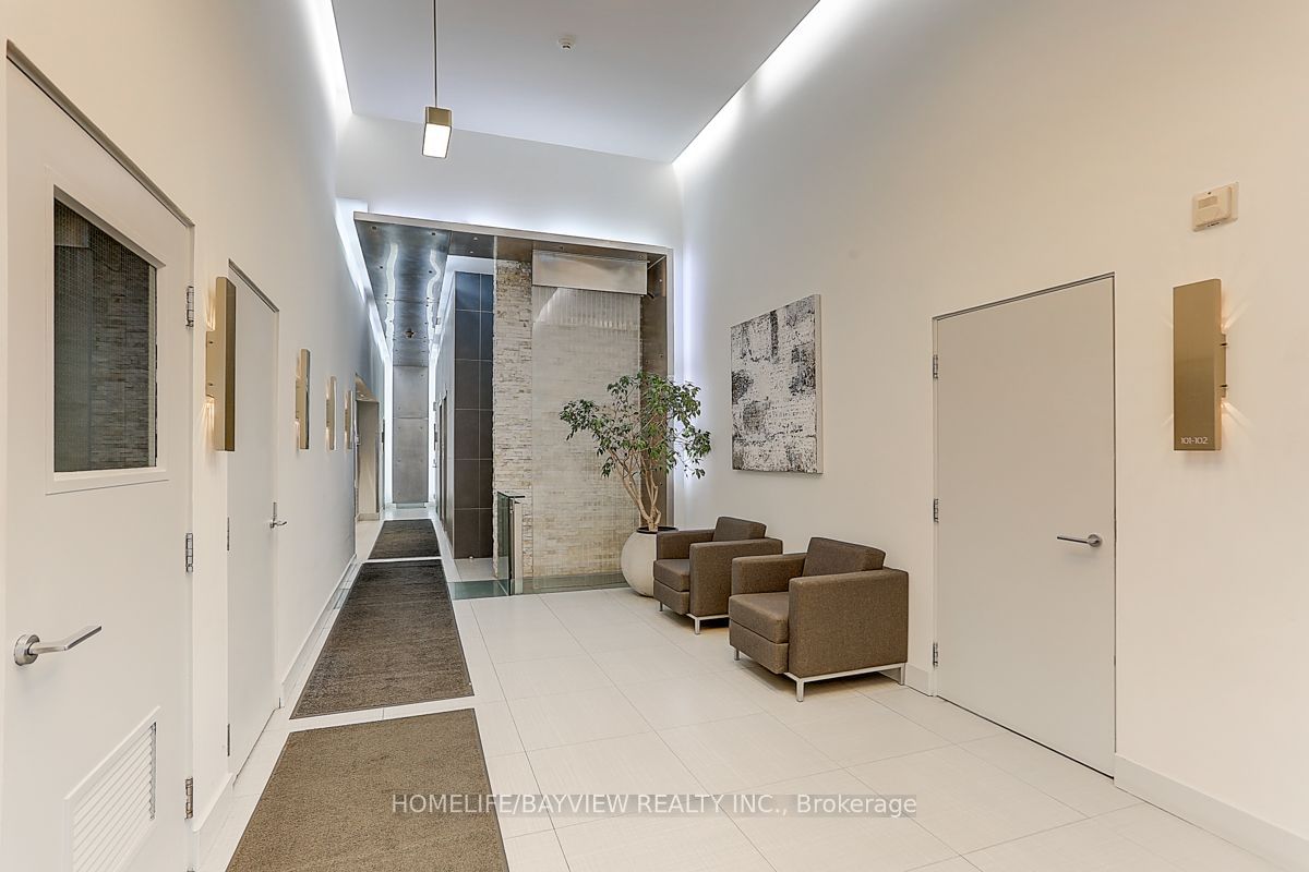 1050 The Queensway, unit 107 for sale - image #38