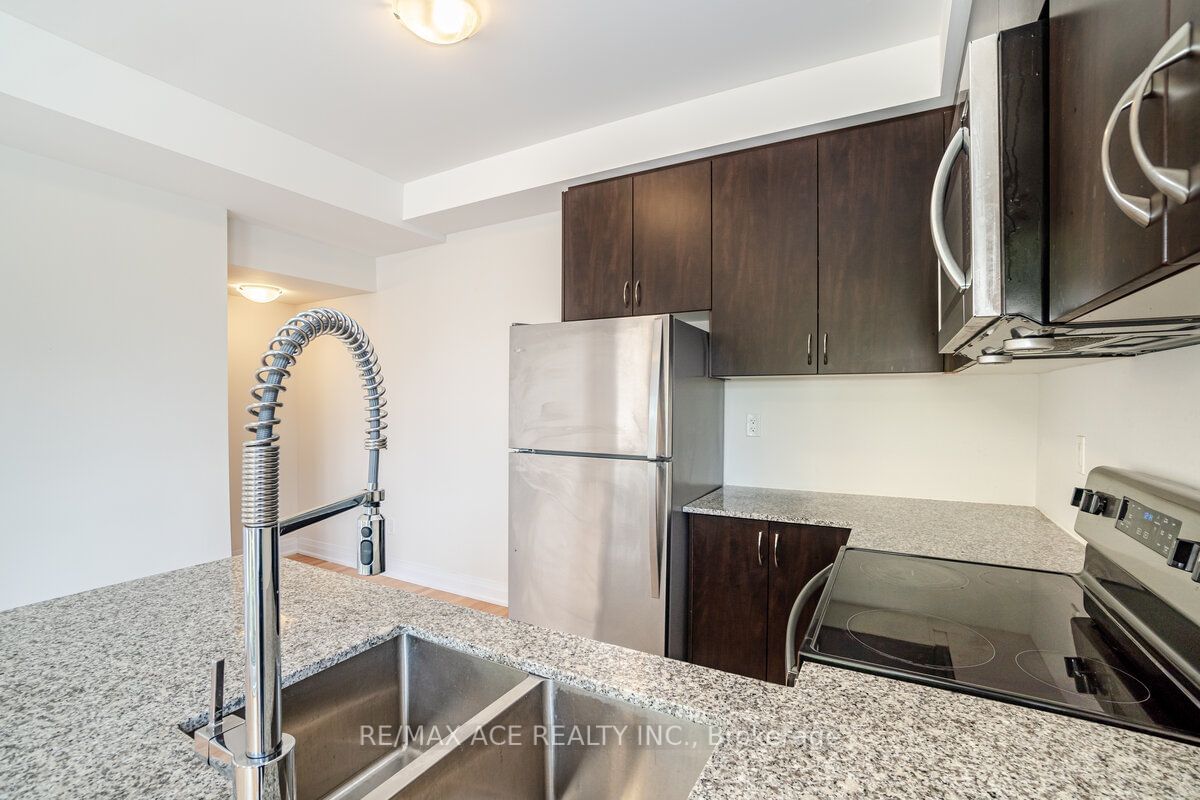 719 Lawrence Ave W, unit 49 for rent - image #12