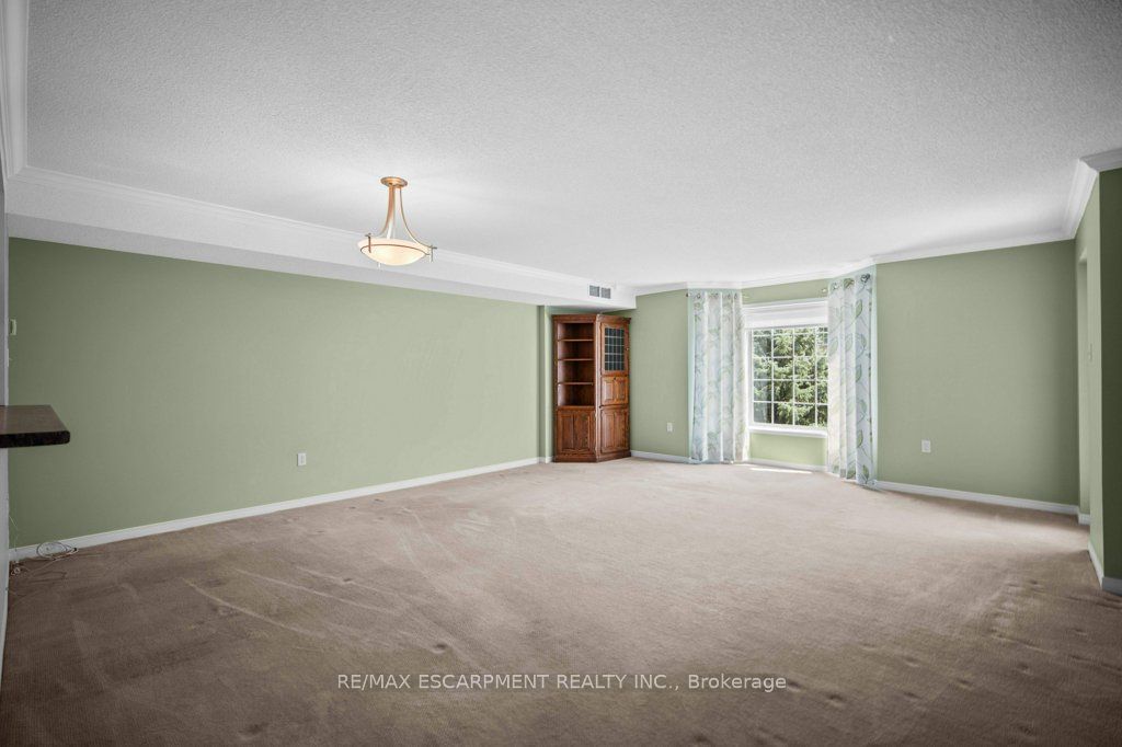 216 Plains Rd W, unit D307 for sale - image #10