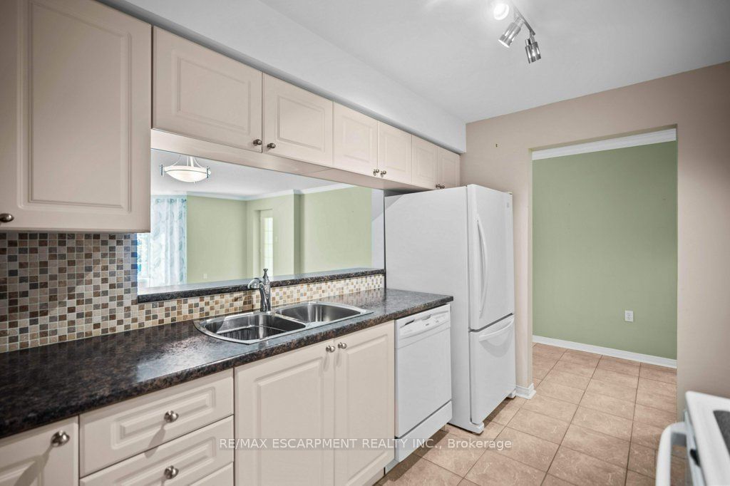 216 Plains Rd W, unit D307 for sale - image #14