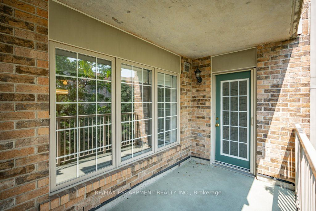 216 Plains Rd W, unit D307 for sale - image #27