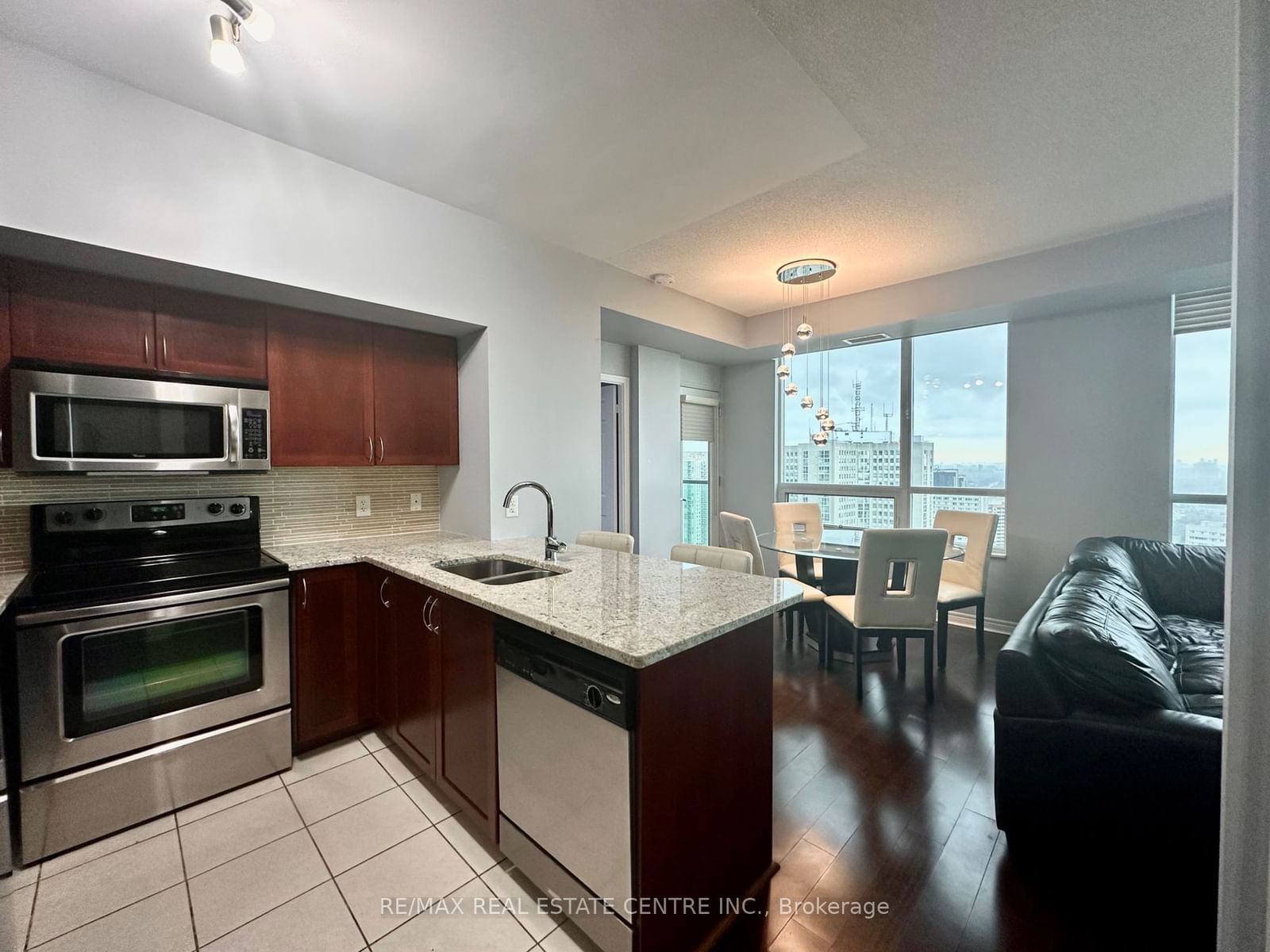 208 Enfield Pl, unit 3301 for rent