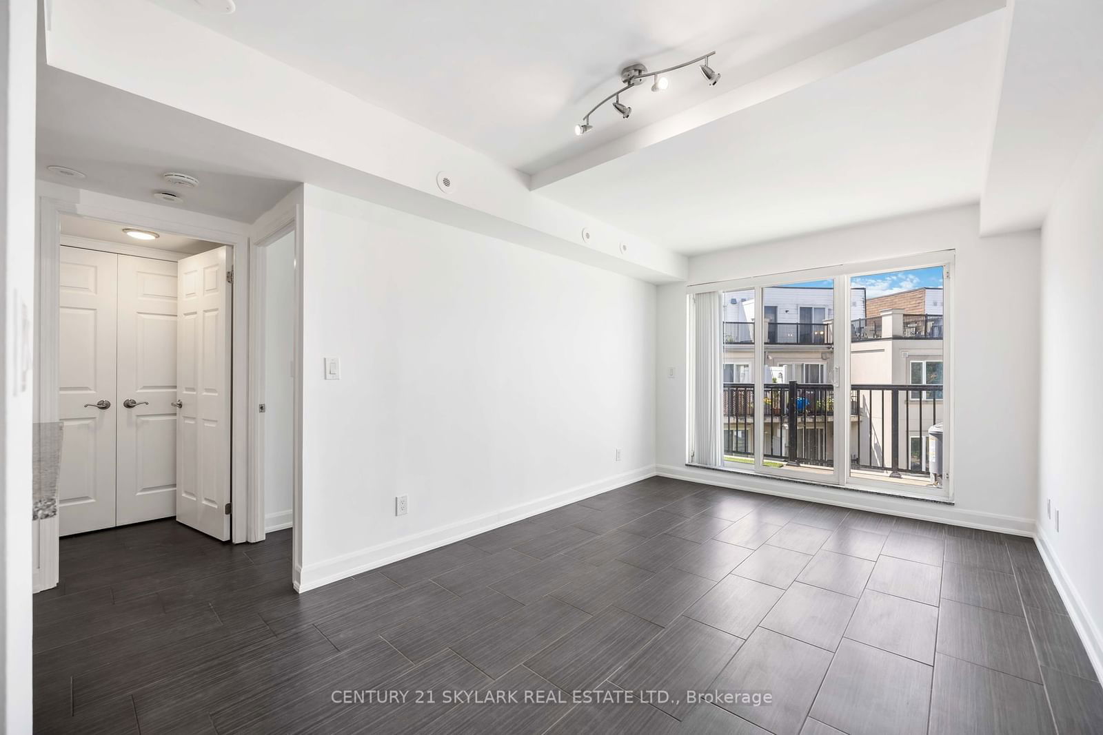 3043 Finch Ave W, unit 2027 for sale - image #10