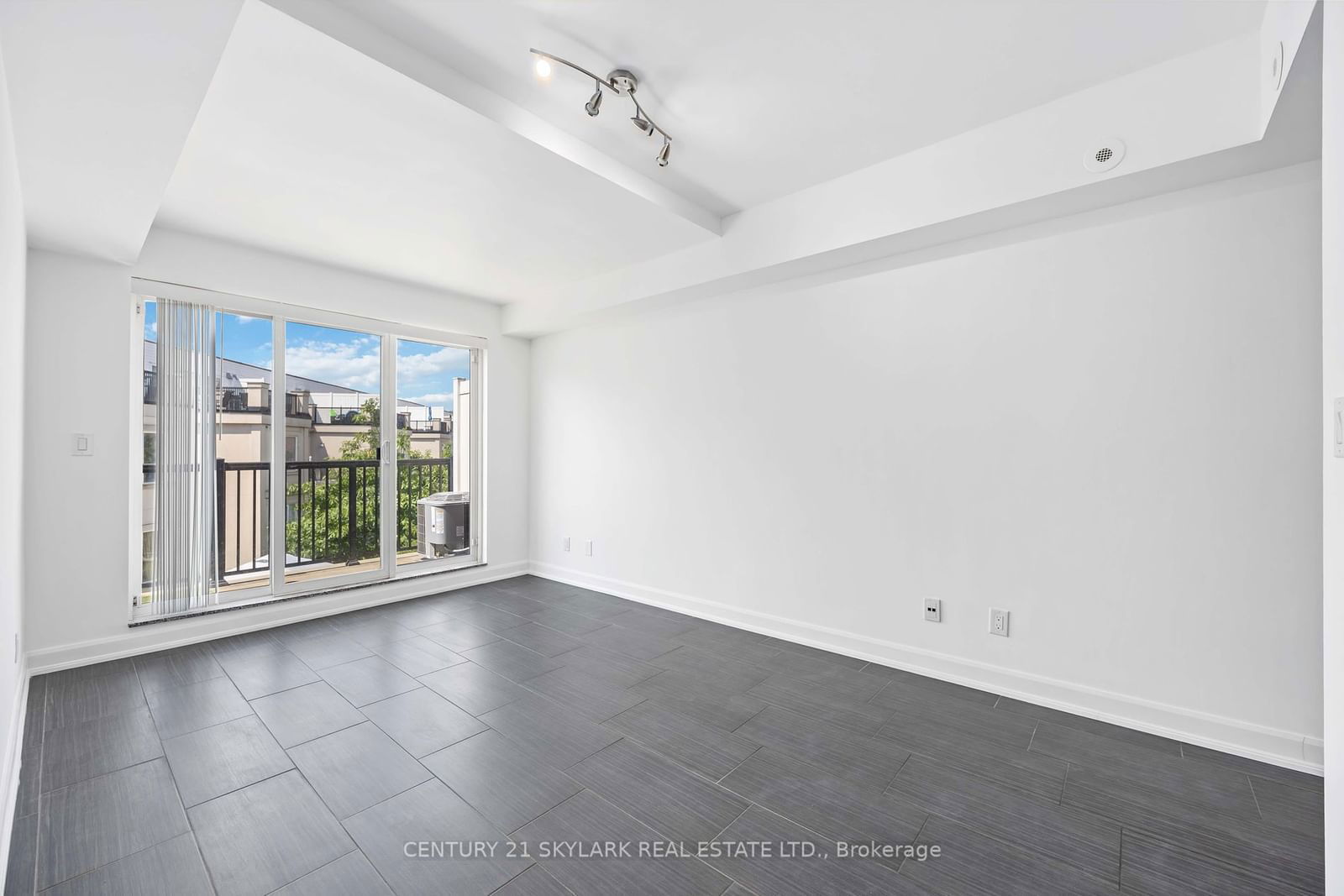 3043 Finch Ave W, unit 2027 for sale - image #12