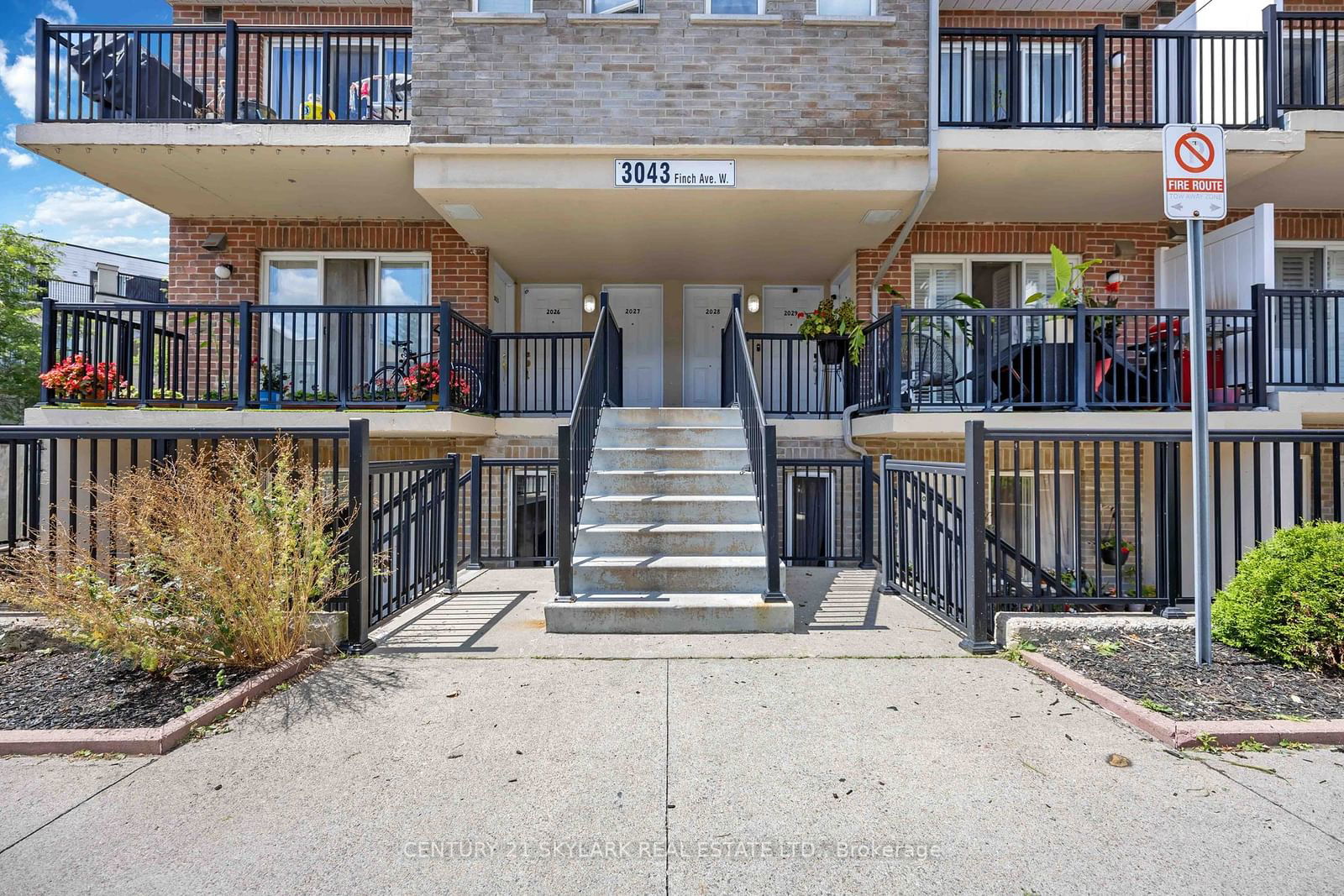 3043 Finch Ave W, unit 2027 for sale - image #2