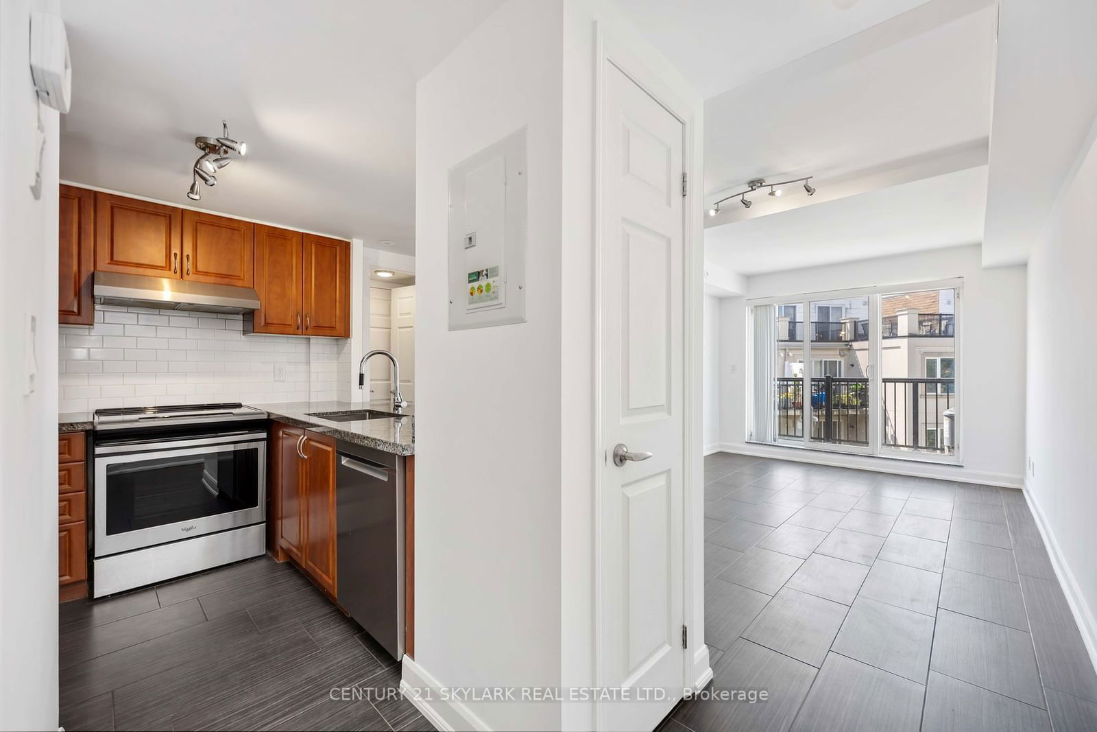 3043 Finch Ave W, unit 2027 for sale - image #6