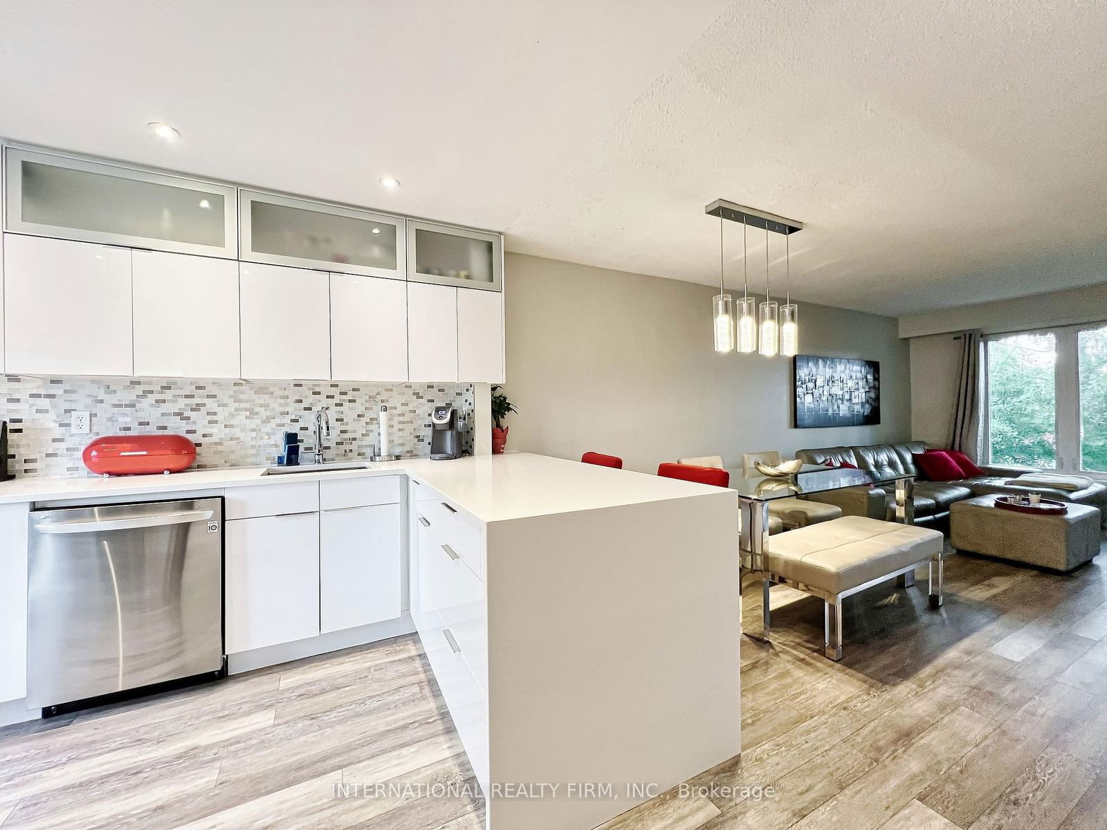 2445 homelands Dr, unit 49 for sale - image #2