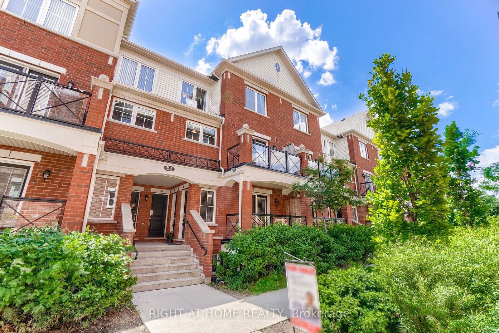 Waterlilies Phase 3 Townhomes, Oakville, Toronto