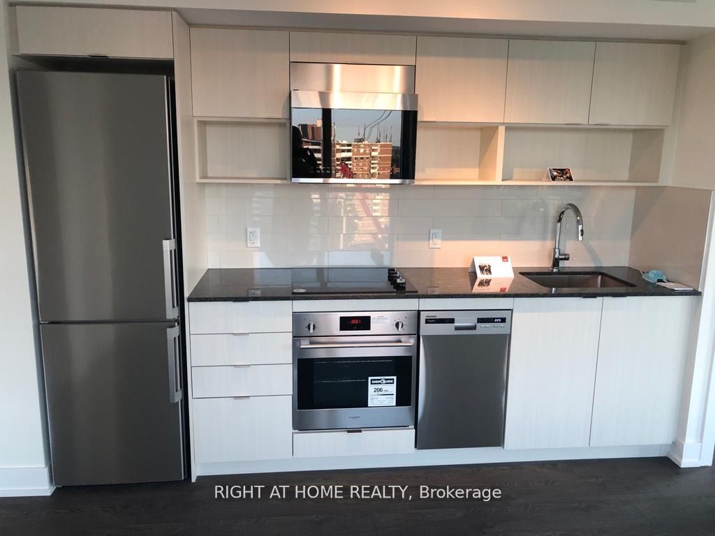 7 Mabelle Ave, unit 1104 for rent