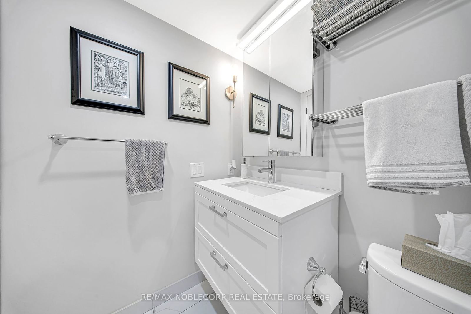 1050 The Queensway, unit 208 for sale - image #25