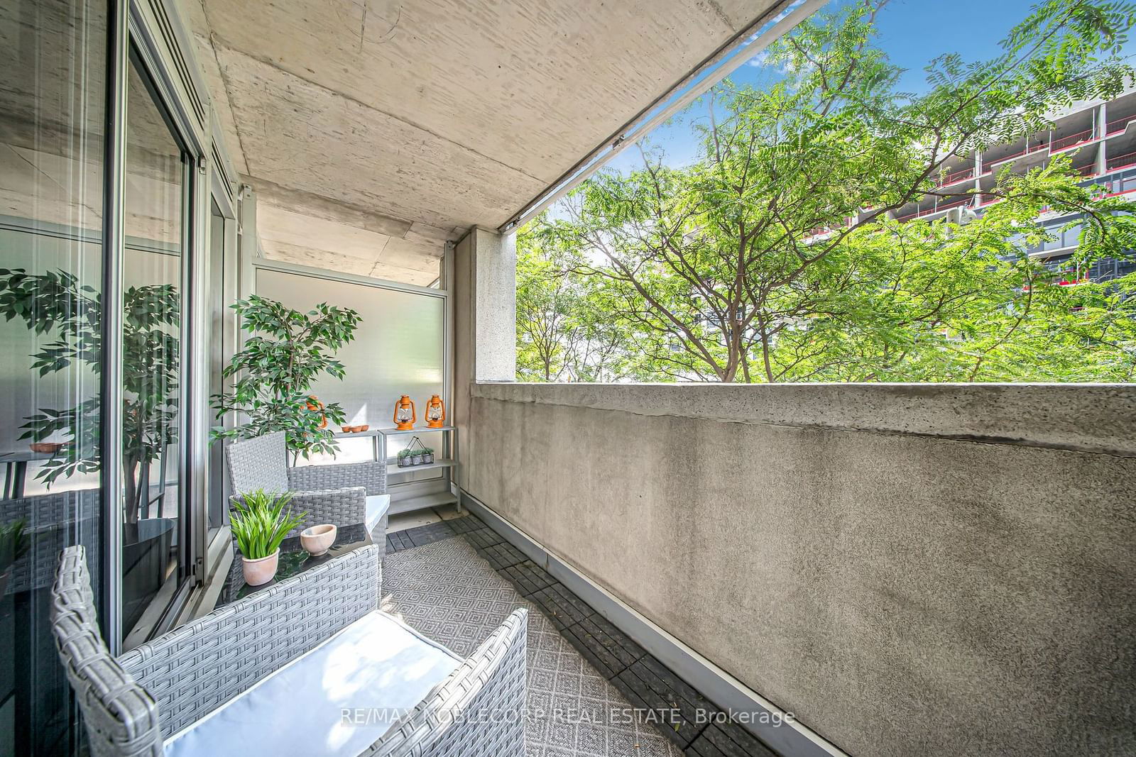 1050 The Queensway, unit 208 for sale - image #33