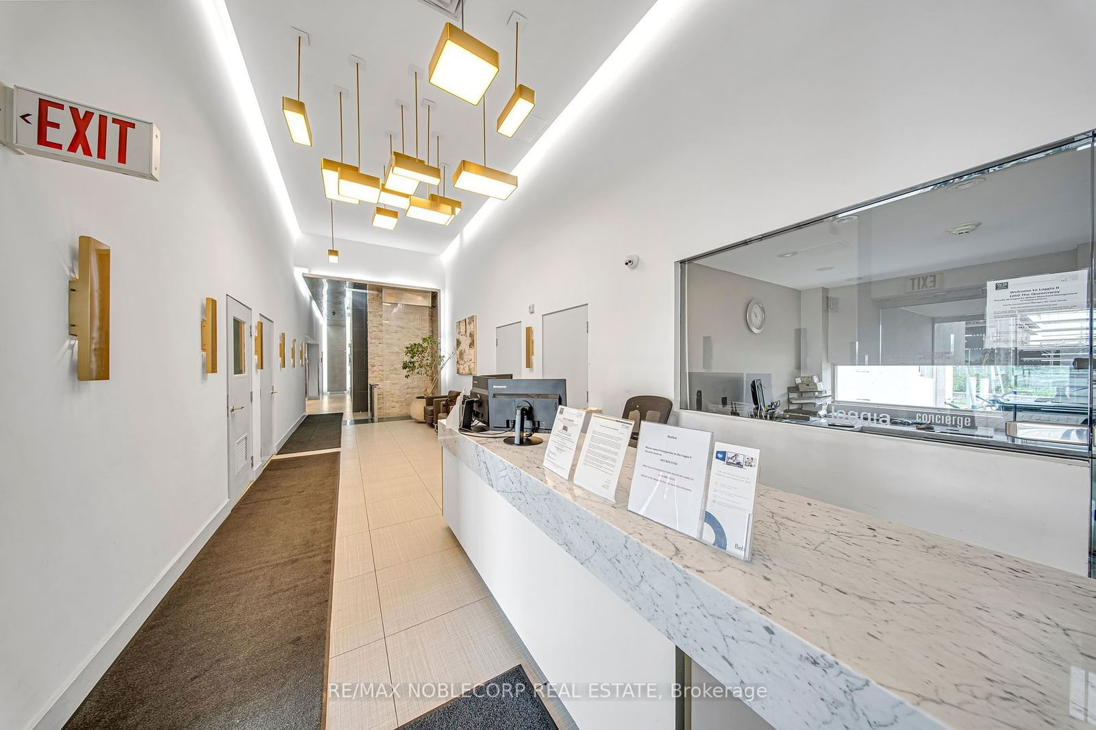 1050 The Queensway, unit 208 for sale - image #5