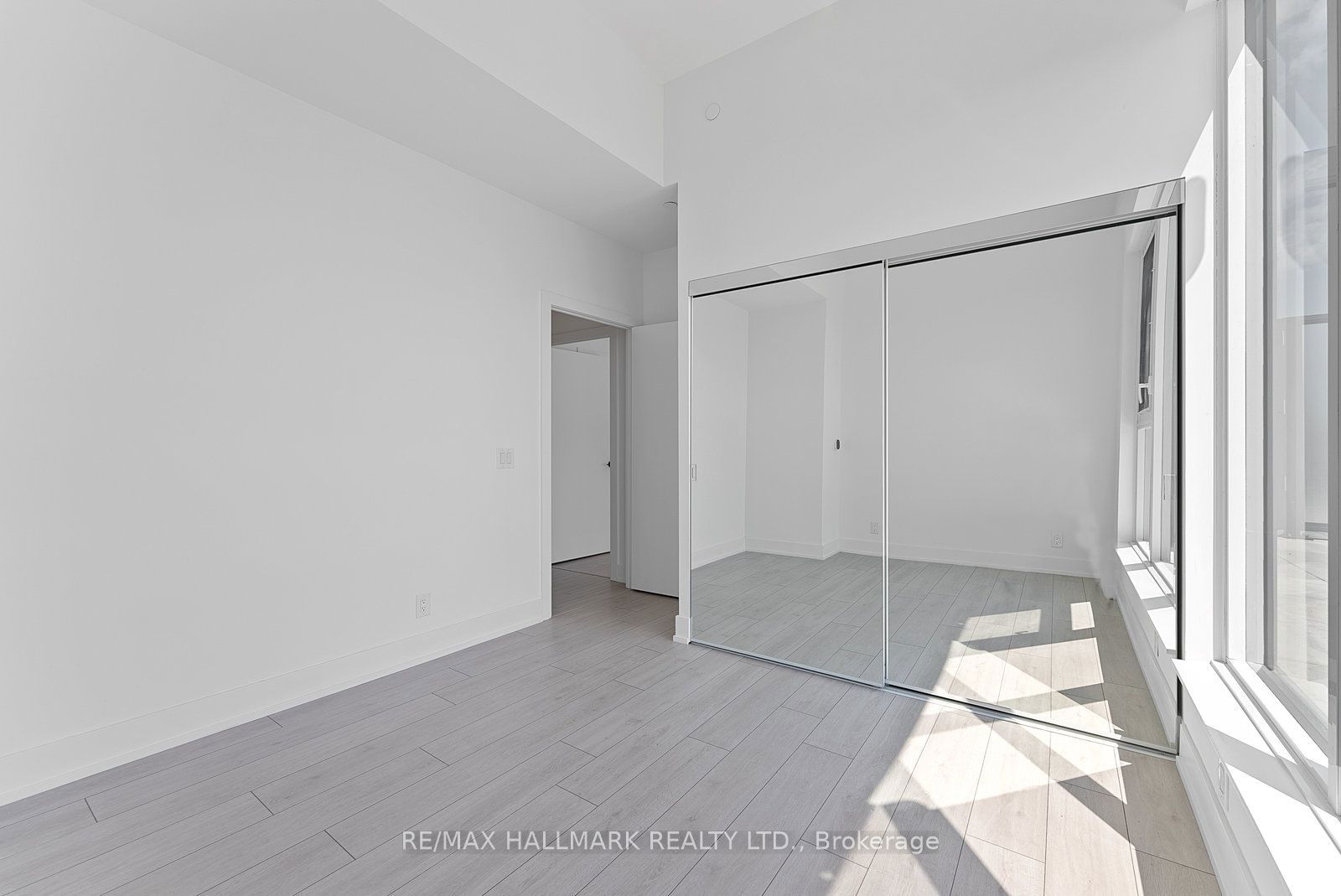 270 Dufferin St, unit PH 4 for sale - image #28