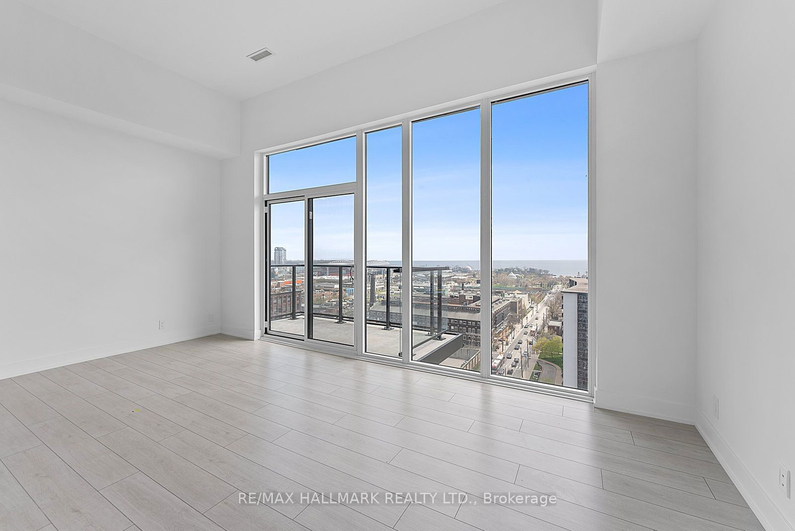 270 Dufferin St, unit PH 4 for sale - image #6